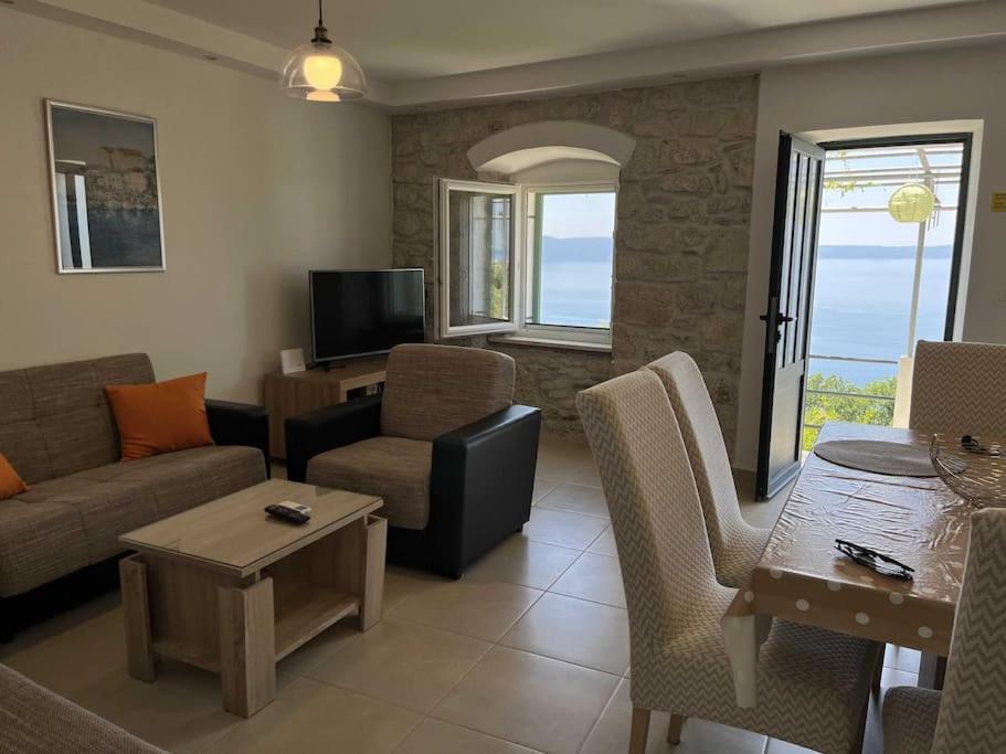 Holiday Home Aria Подгора Экстерьер фото