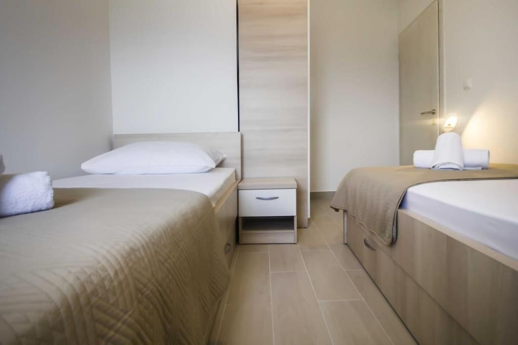 Holiday Home Aria Подгора Экстерьер фото